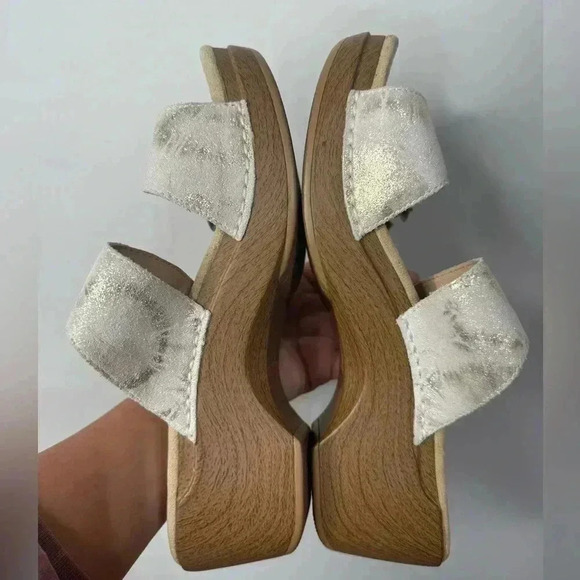 Dansko Open Toe Gold Glitter Wooden Platform Size 10.5 - Picture 5 of 9